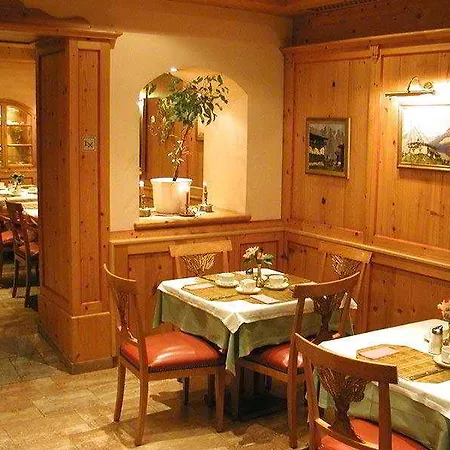 Hotel Vier Jahreszeiten Salzburg 